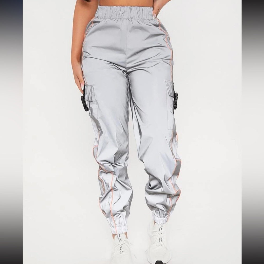 Contrast Piping Flap Pocket Buckle Cargo Pants